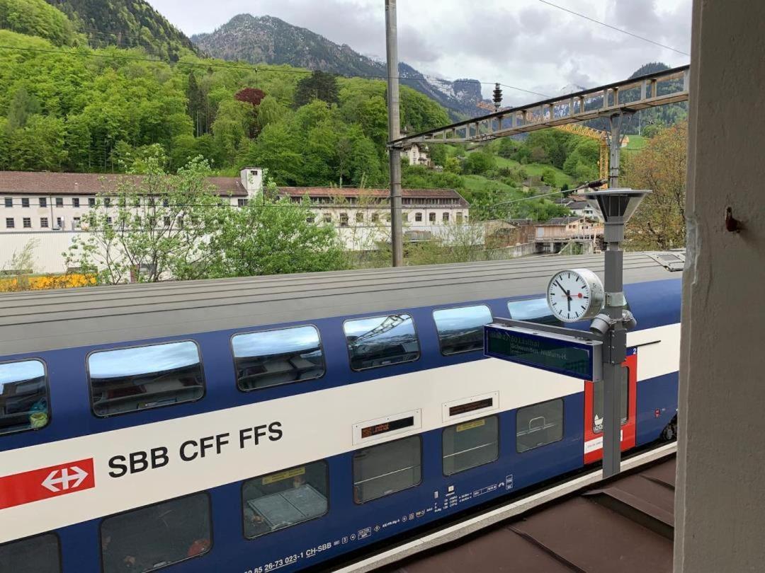 Revier Schlicht Und Bahnsinnig Mitlodi Exteriör bild